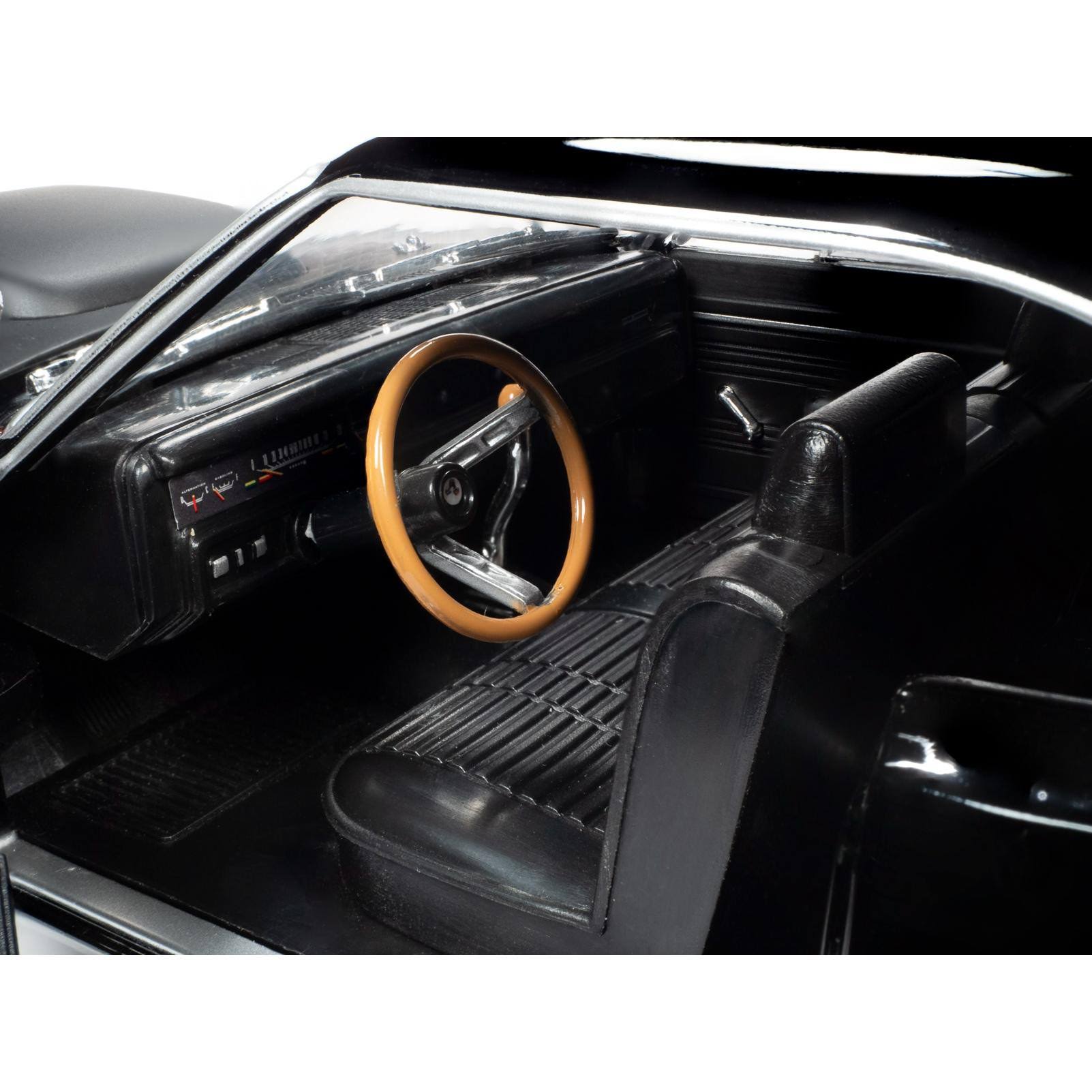 Black Velvet Muscle Car N8545