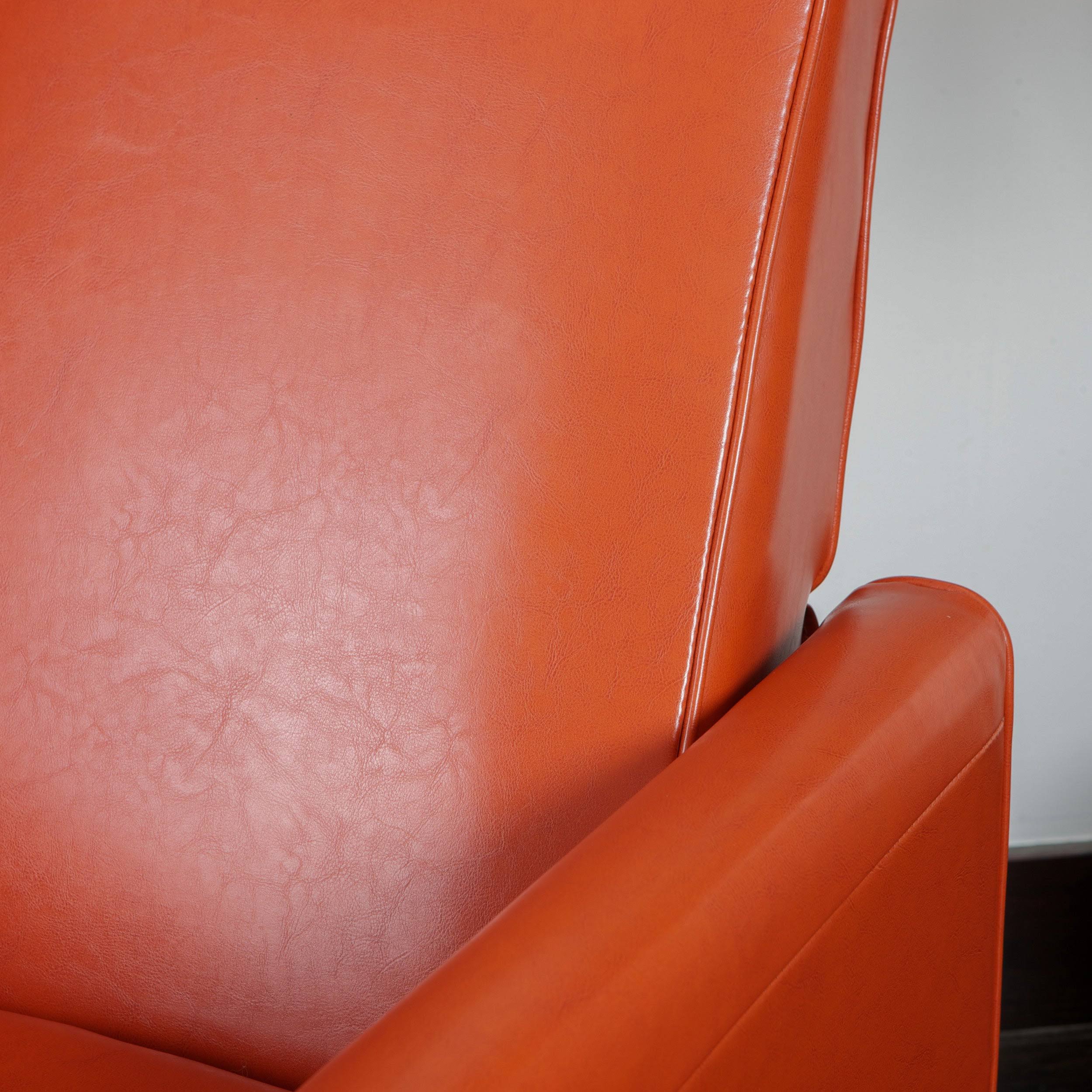 Leather Recliner Club Chair S914851