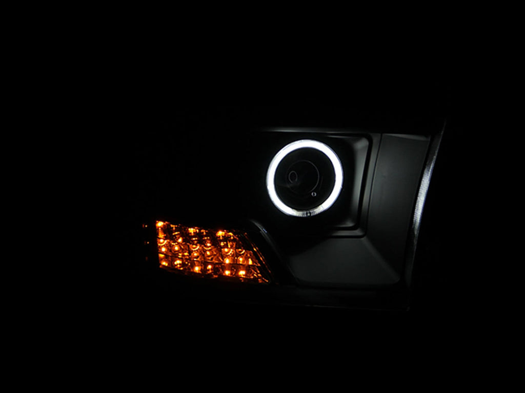Projector Headlight Set with Halo E71526