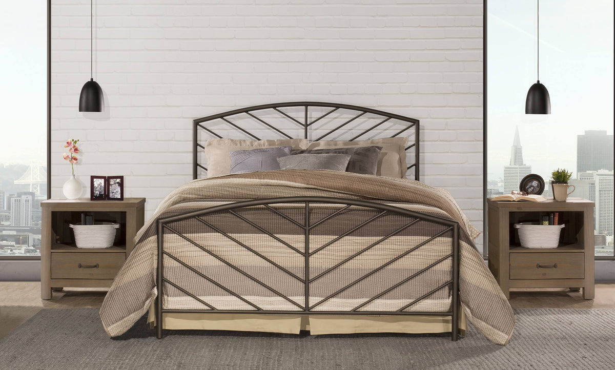 Queen Metal Headboard and Footboard R26591