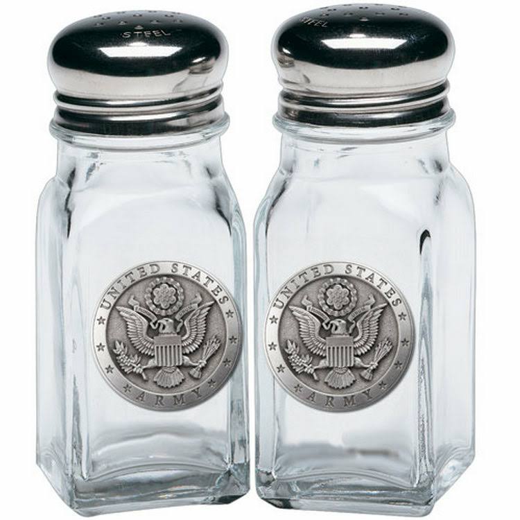 Salt & Pepper Shakers Q186