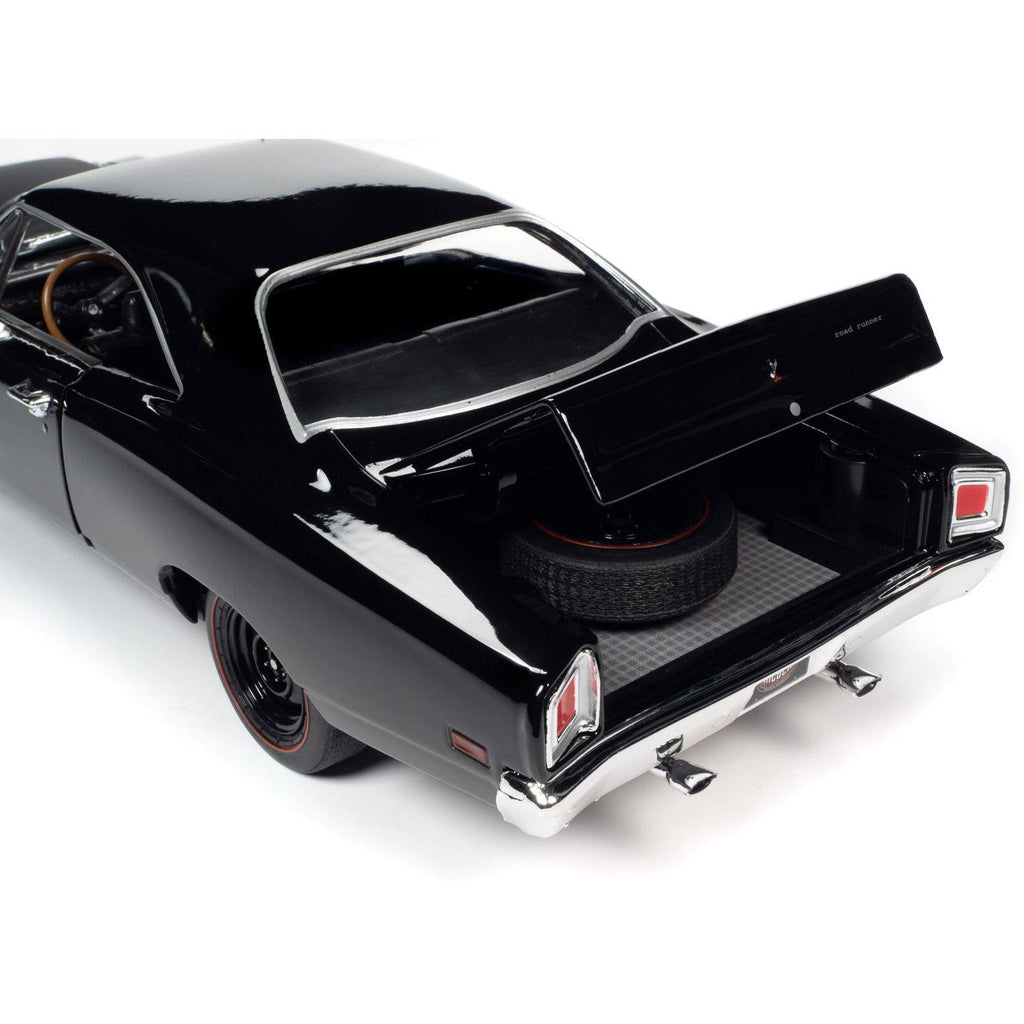 Black Velvet Muscle Car N8545