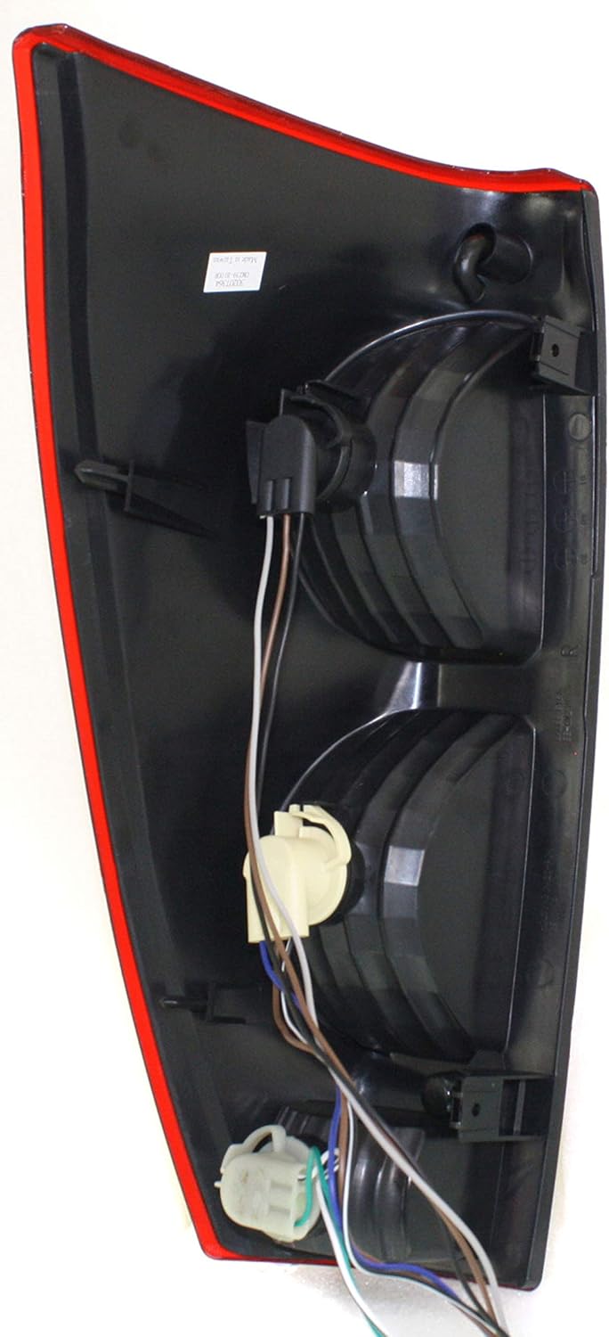 Tail Light Assembly Set of 2 Y1140