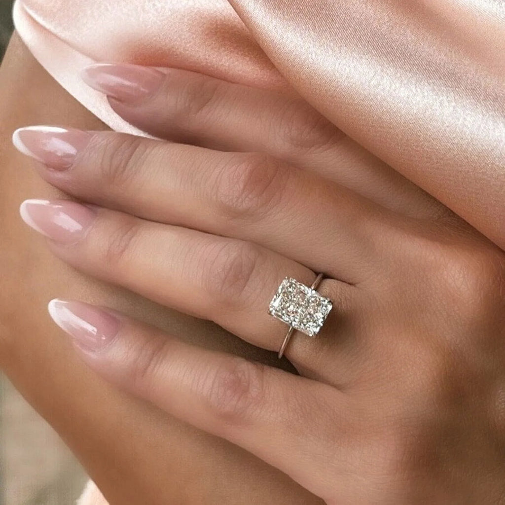 Lab Grown Diamond Engagement Ring B7611