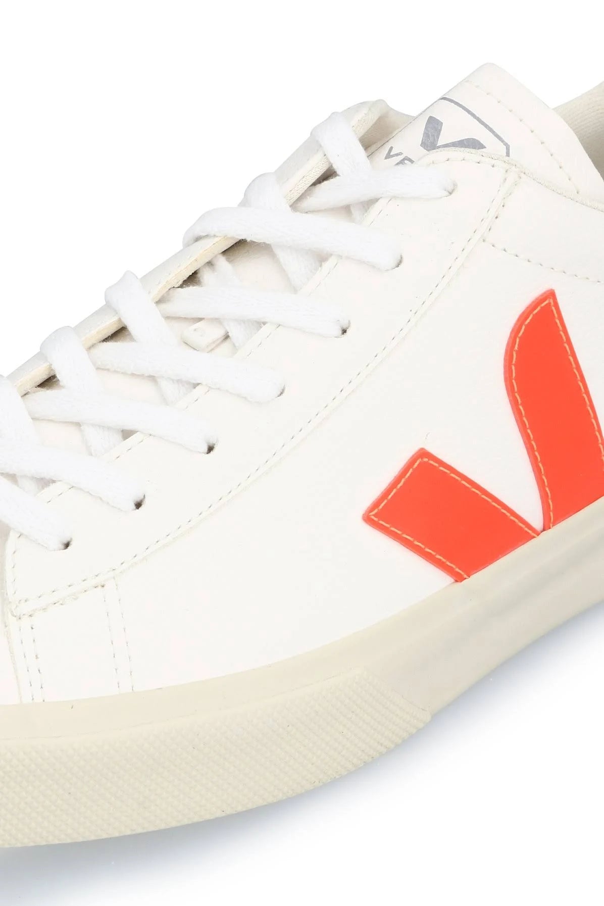 Extra White Chromefree Sneakers D6436