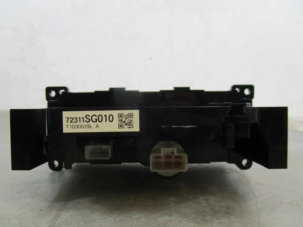 14 15 2014-2015 Subaru Forester Heater & AC Control Unit G88549