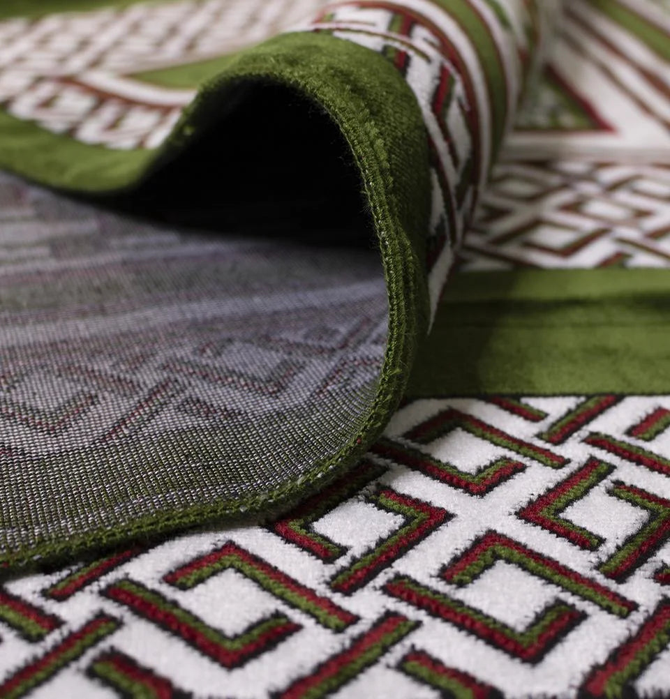 Green Geometric 4 Person Prayer Rug H389