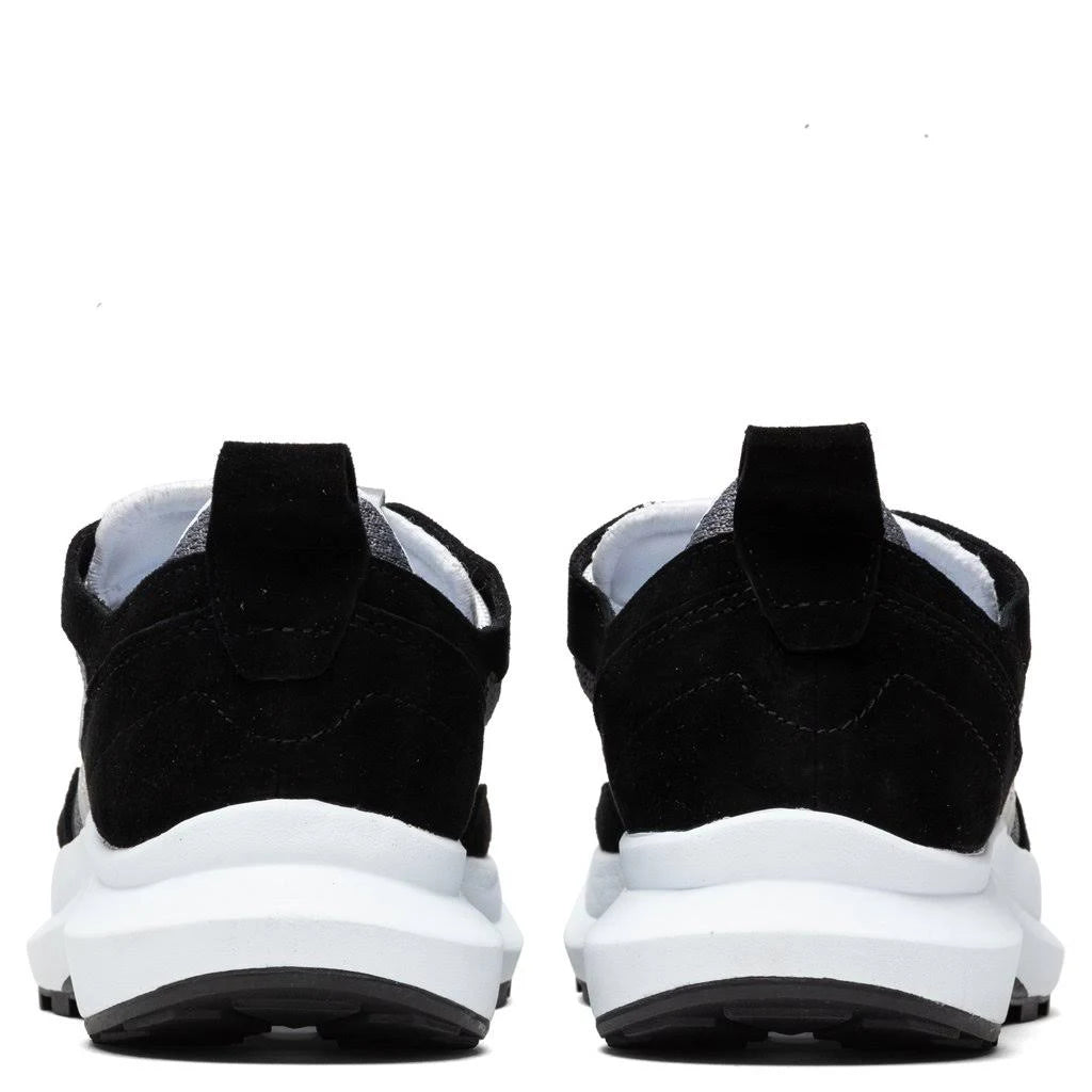 Black Silver Jazz Hybrid Shoes T229